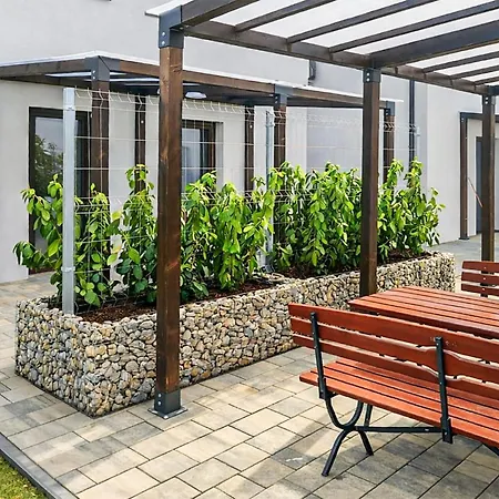 2 Bedroom Beautiful In 度假居
